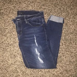 KanCan Size 28 Distressed Ripped Denim Skinny